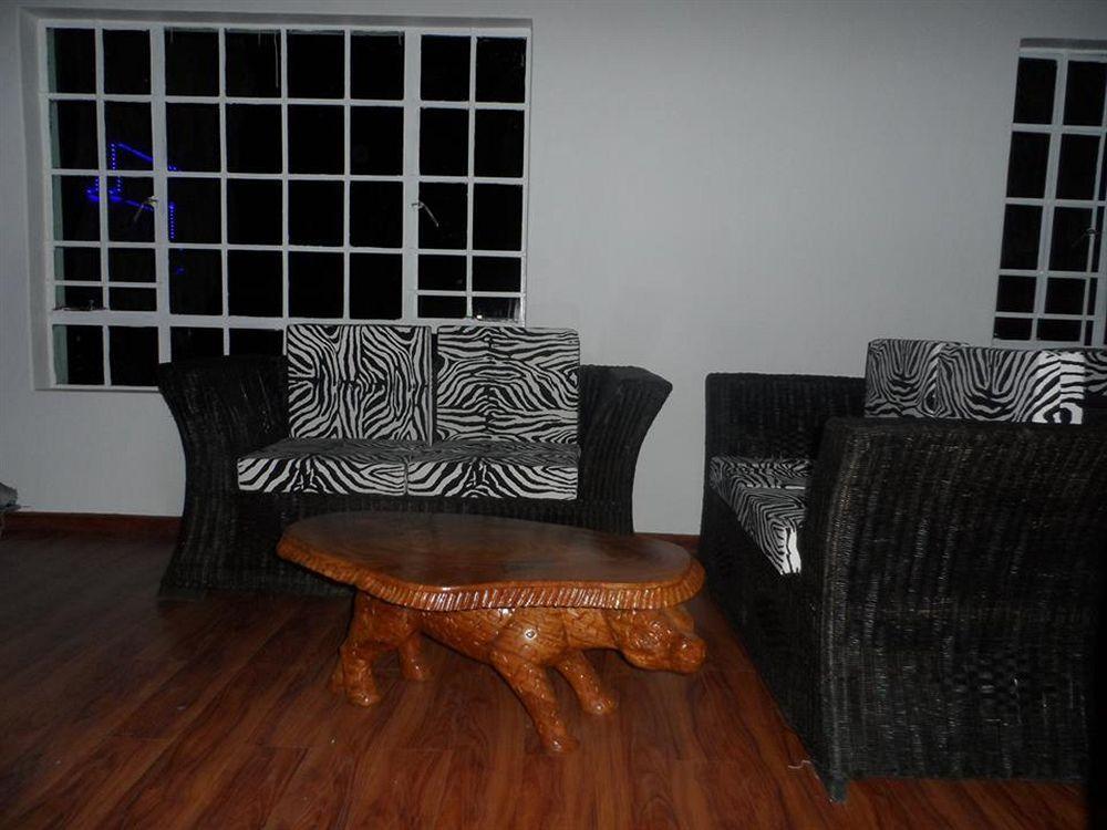 Skinny Hippos Lodge Mangochi Экстерьер фото