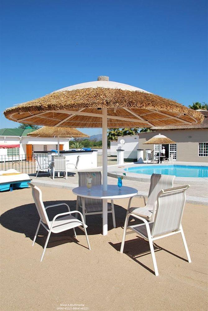 Skinny Hippos Lodge Mangochi Экстерьер фото