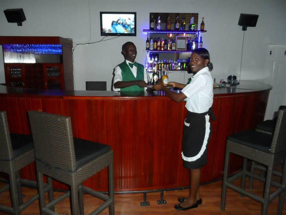 Skinny Hippos Lodge Mangochi Экстерьер фото