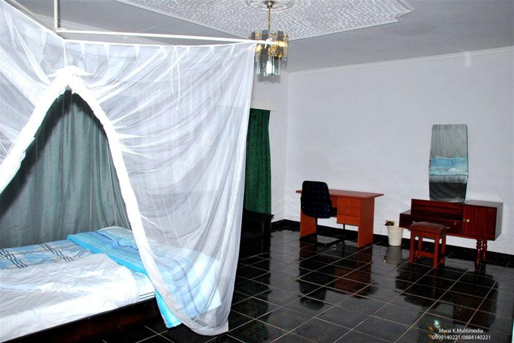 Skinny Hippos Lodge Mangochi Экстерьер фото