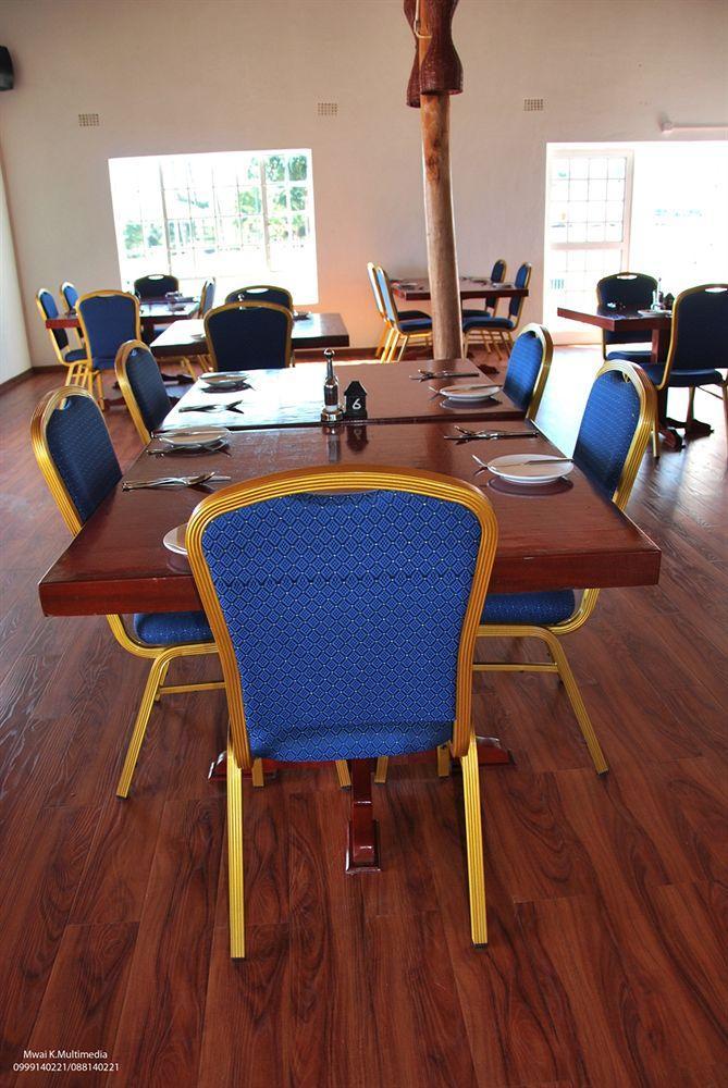 Skinny Hippos Lodge Mangochi Экстерьер фото