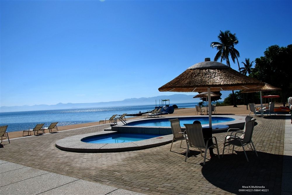 Skinny Hippos Lodge Mangochi Экстерьер фото